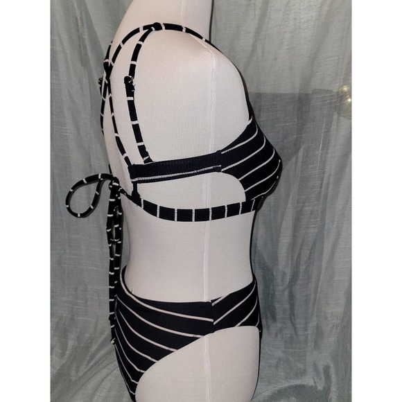 NWOT Strappy black and white Bikini size large - Picture 3 of 3